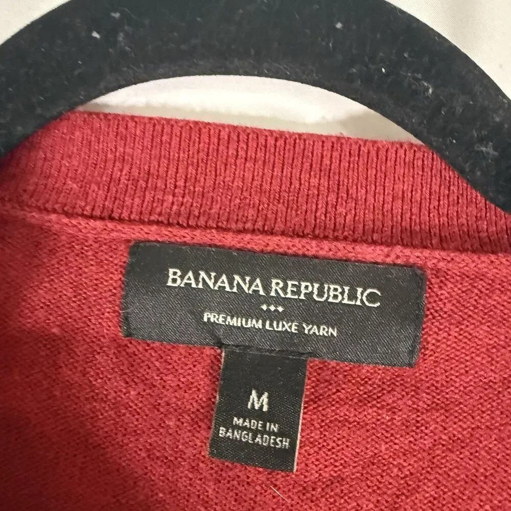 Banana Republic please note